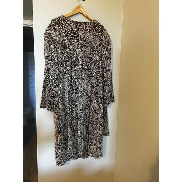 Connected Apparel Women’s 30W Open Front Cardigan Black Cream Animal Print NWT - Picture 7 of 7